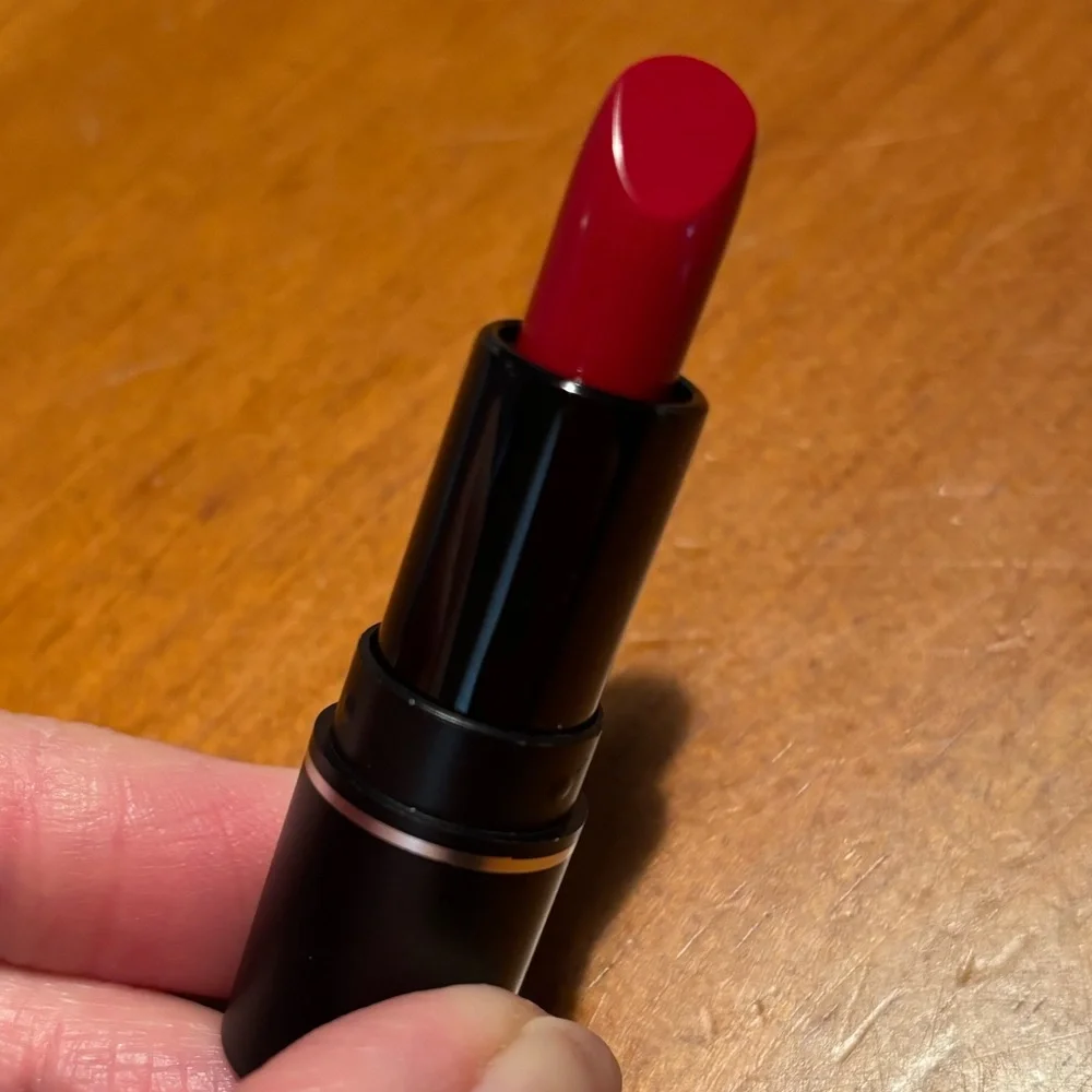 Makeup Forever Matte Lipstick